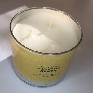 White Barn Pineapple Mango Candle
